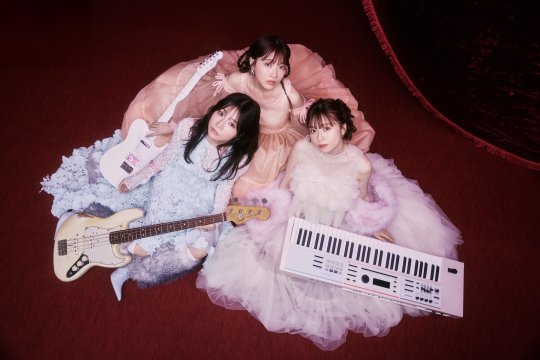 SILENT SIREN【特典：3/26（木）オンライントーク＆サイン会／ご希望